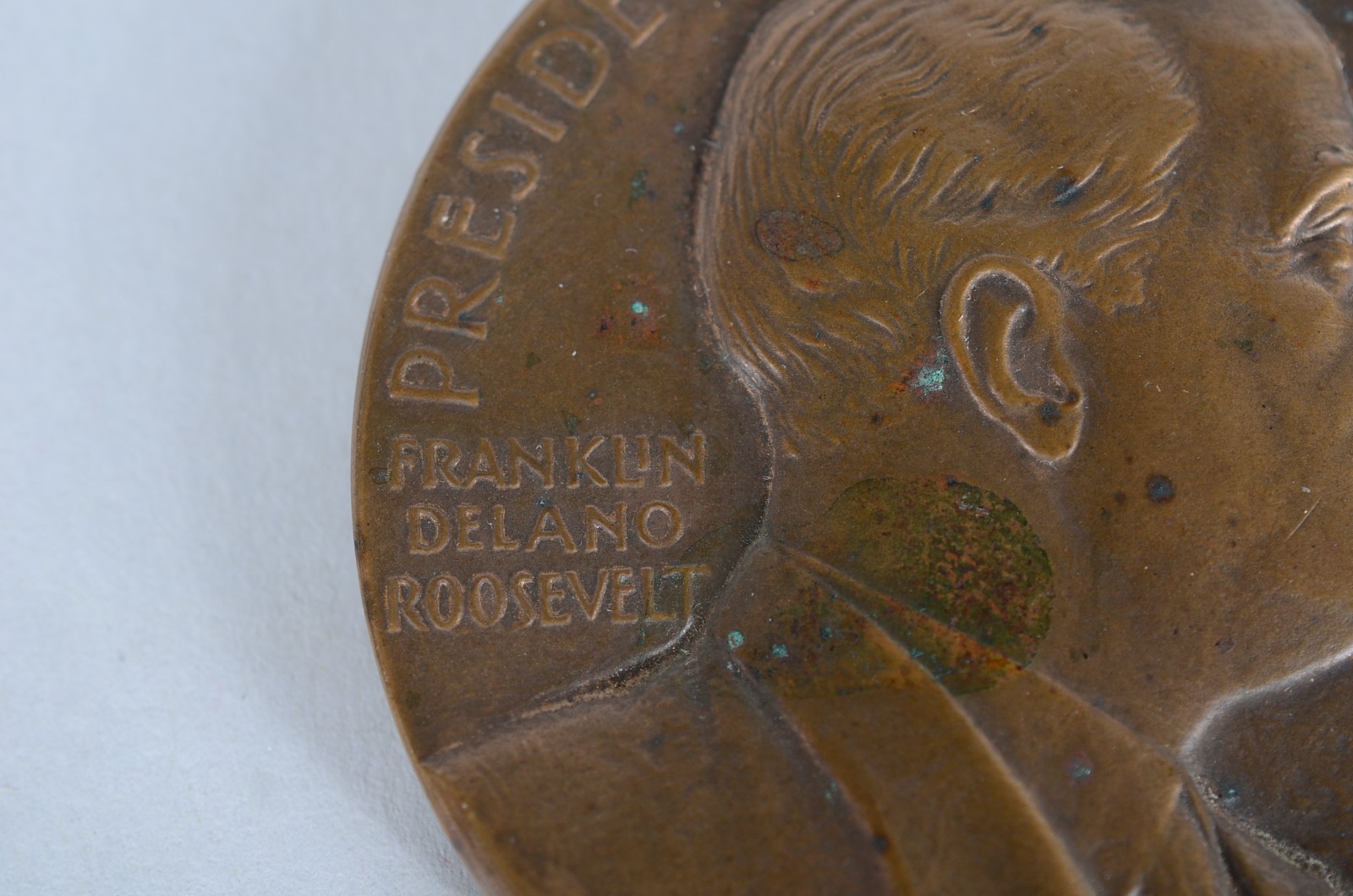 Medalha de bronze "President of the United States" - Franklin Delano... - foto 3 de 9