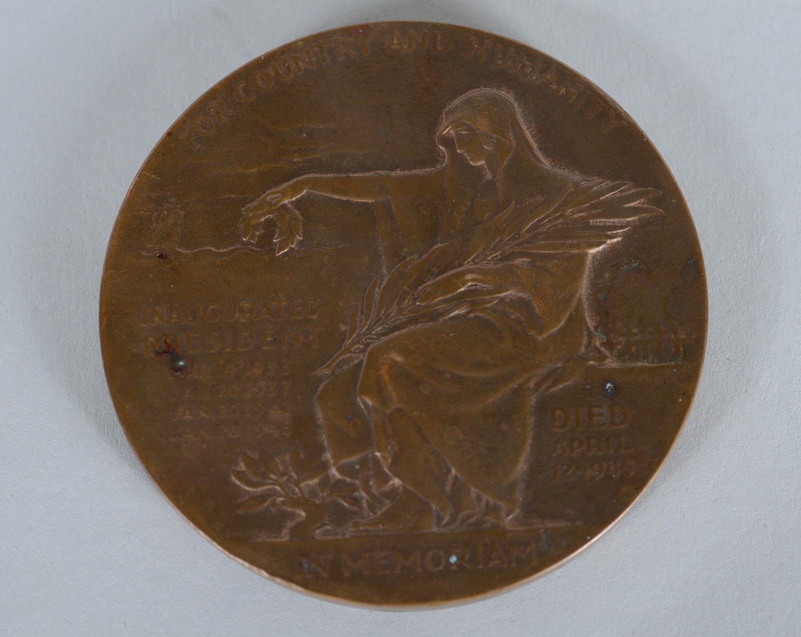 Medalha de bronze "President of the United States" - Franklin Delano... - foto 4 de 9