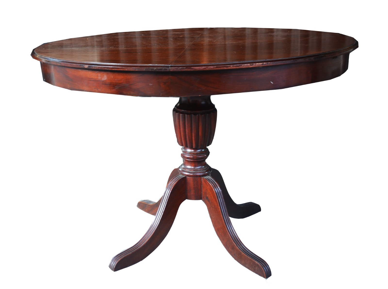Mesa de jantar de madeira nobre, tábua extensora (faltando dobradiça)... - foto 4 de 9