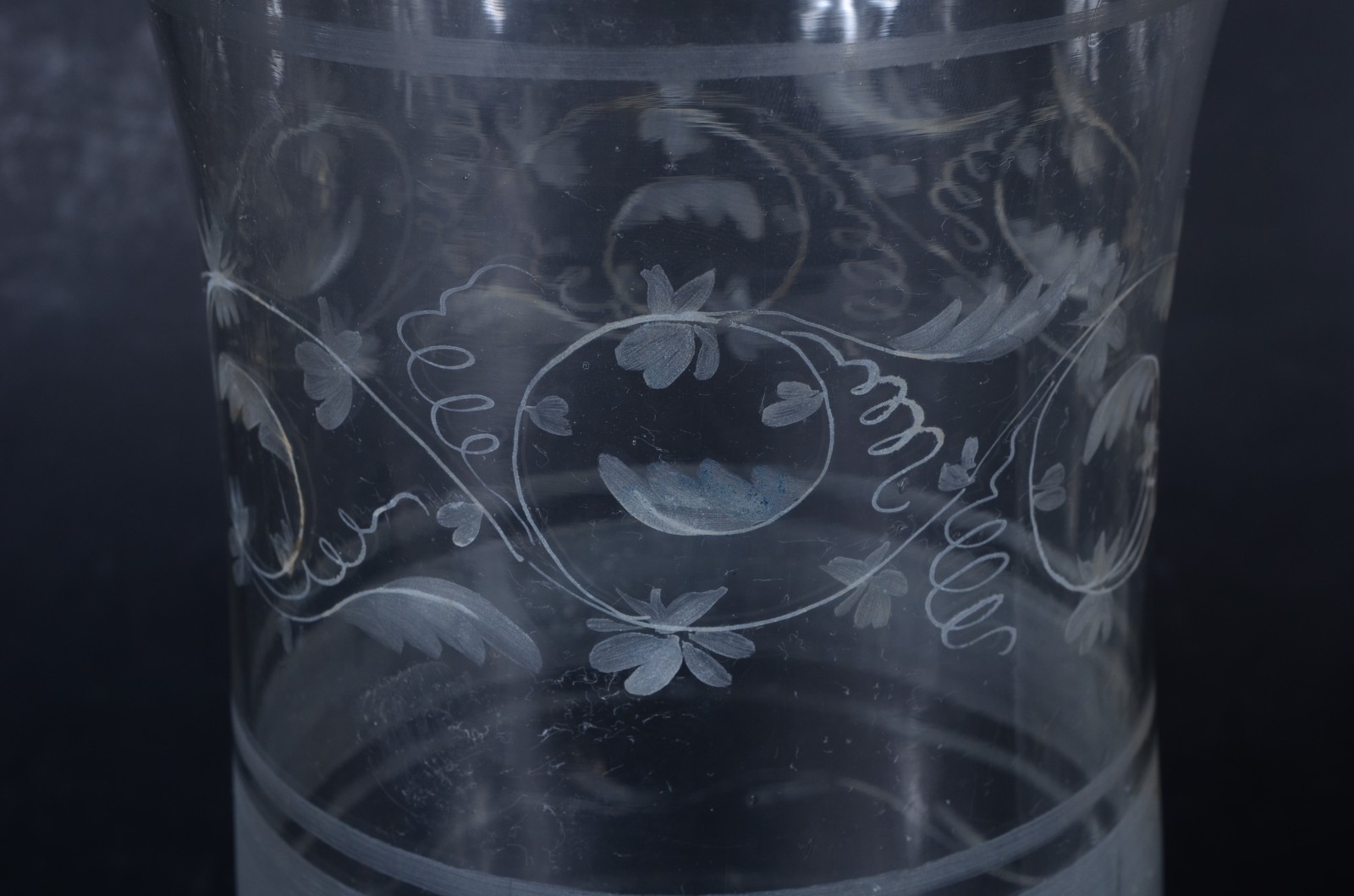 Três mangas de cristal para castiçais. - foto 4 de 6