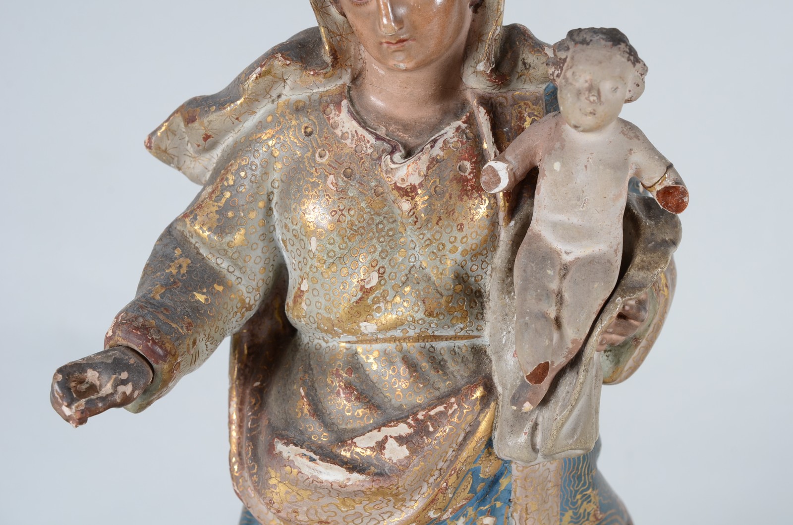 Nossa Senhora da Conceição com menino - Antiga imagem de madeira... - foto 7 de 11