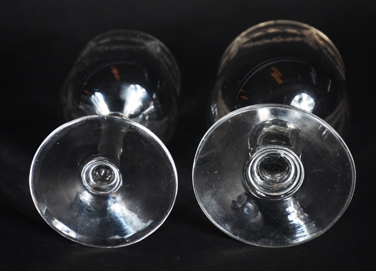 Parte de serviço de cristal europeu lavrado com guirlandas, composto... - foto 6 de 8