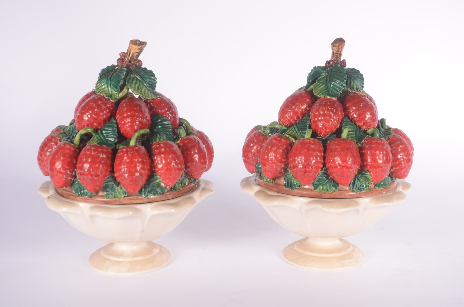 Par de potiches de cerâmica italiana L'artigiana Bassano, tampas com... - foto 1 de 7