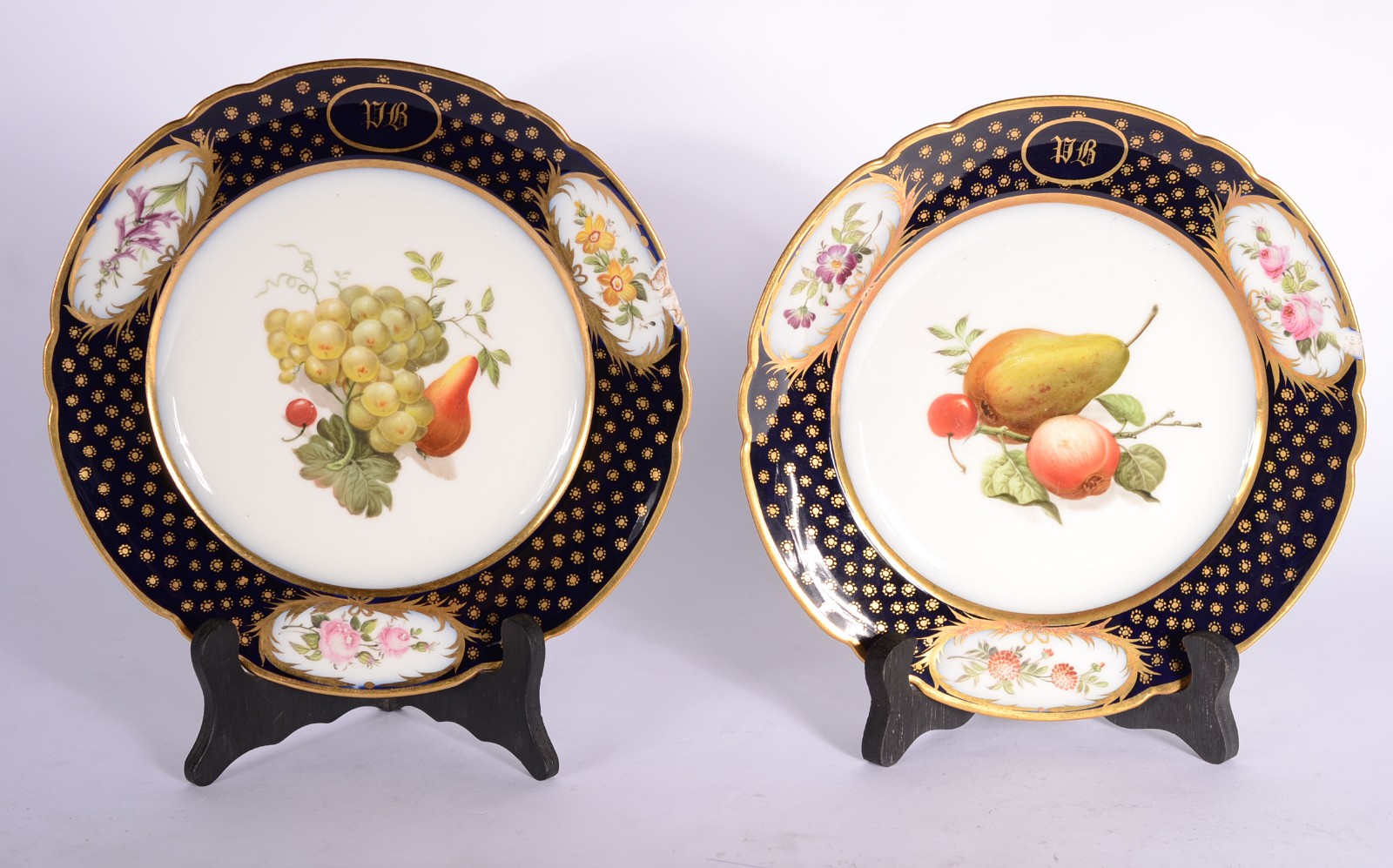 Par de pratos de porcelana "Visconde de Meriti" - Manoel Pereira... - foto 1 de 7