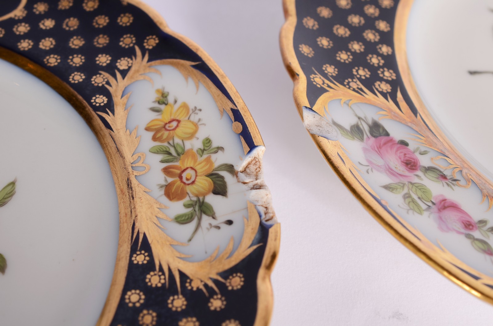 Par de pratos de porcelana "Visconde de Meriti" - Manoel Pereira... - foto 6 de 7