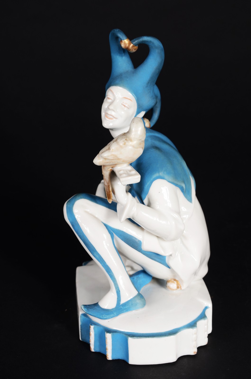 Estatueta de porcelana alemã Katzhütte Thuingia representando Pierrot... - foto 3 de 7