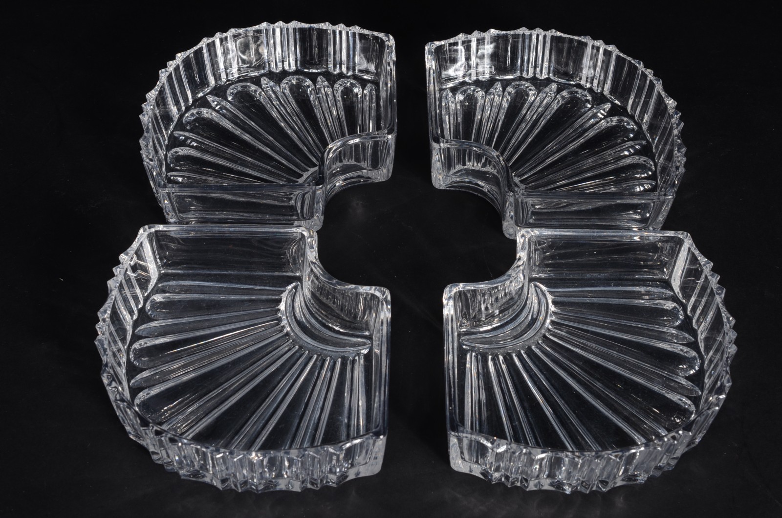 Porta petiscos de cristal europeu lapidado com 6 peças. - foto 9 de 11