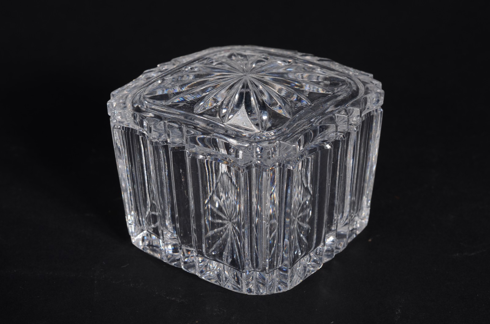 Porta petiscos de cristal europeu lapidado com 6 peças. - foto 10 de 11