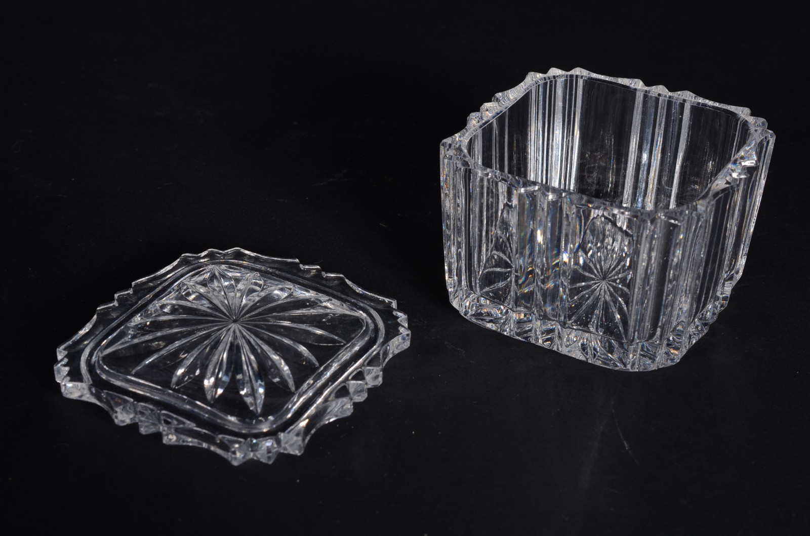 Porta petiscos de cristal europeu lapidado com 6 peças. - foto 11 de 11