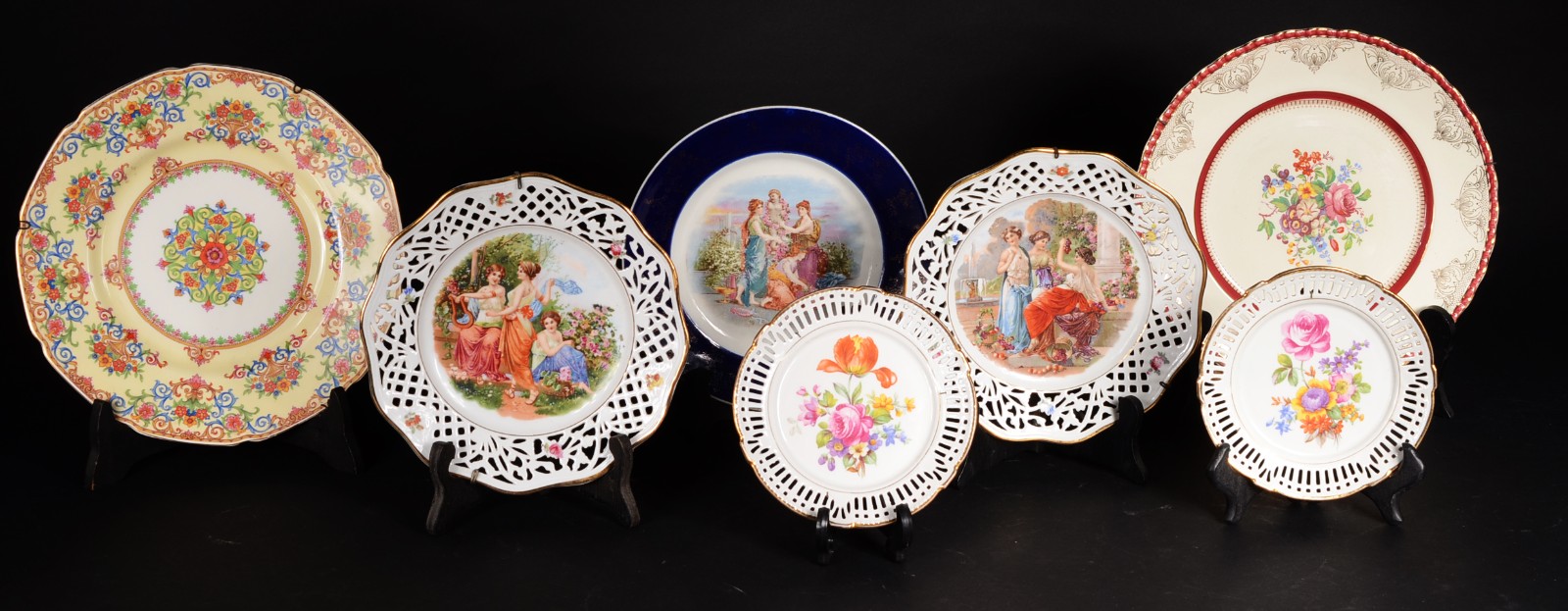Diversas pratos de porcelana, sendo 4 alemães da Bavaria decorados... - foto 1 de 8