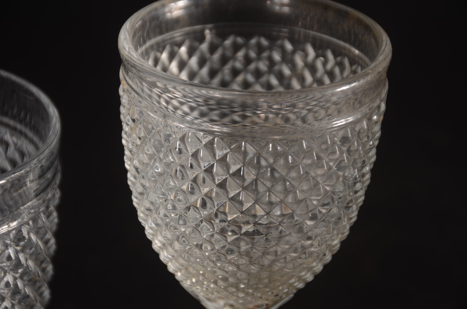 Conjunto de cristal lapidação bico de jaca, composto de: 12 taças... - foto 6 de 6