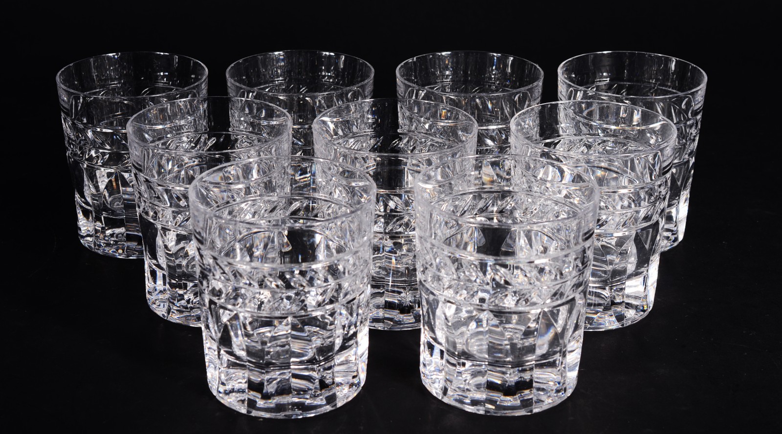 Nove copos de cristal europeu lapidado para Whisky (dois com bicados). - foto 1 de 7