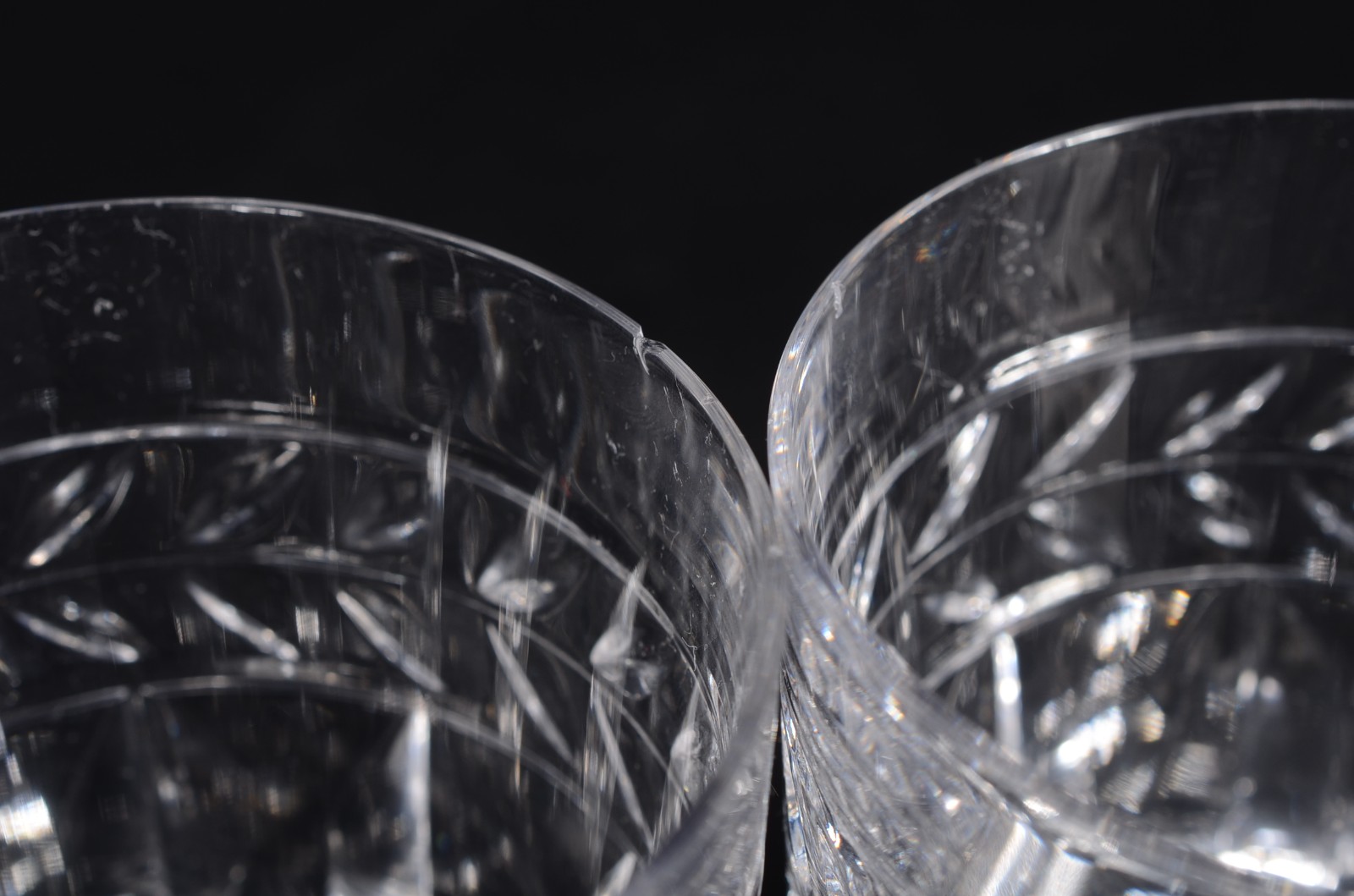 Nove copos de cristal europeu lapidado para Whisky (dois com bicados). - foto 6 de 7