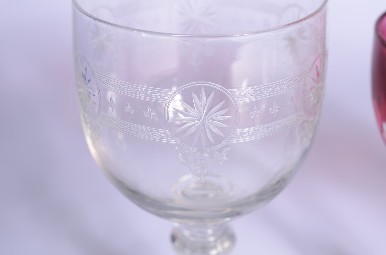Diversos cálices de cristal, sendo: 2 para licor doublé rubi e azul... - foto 7 de 11