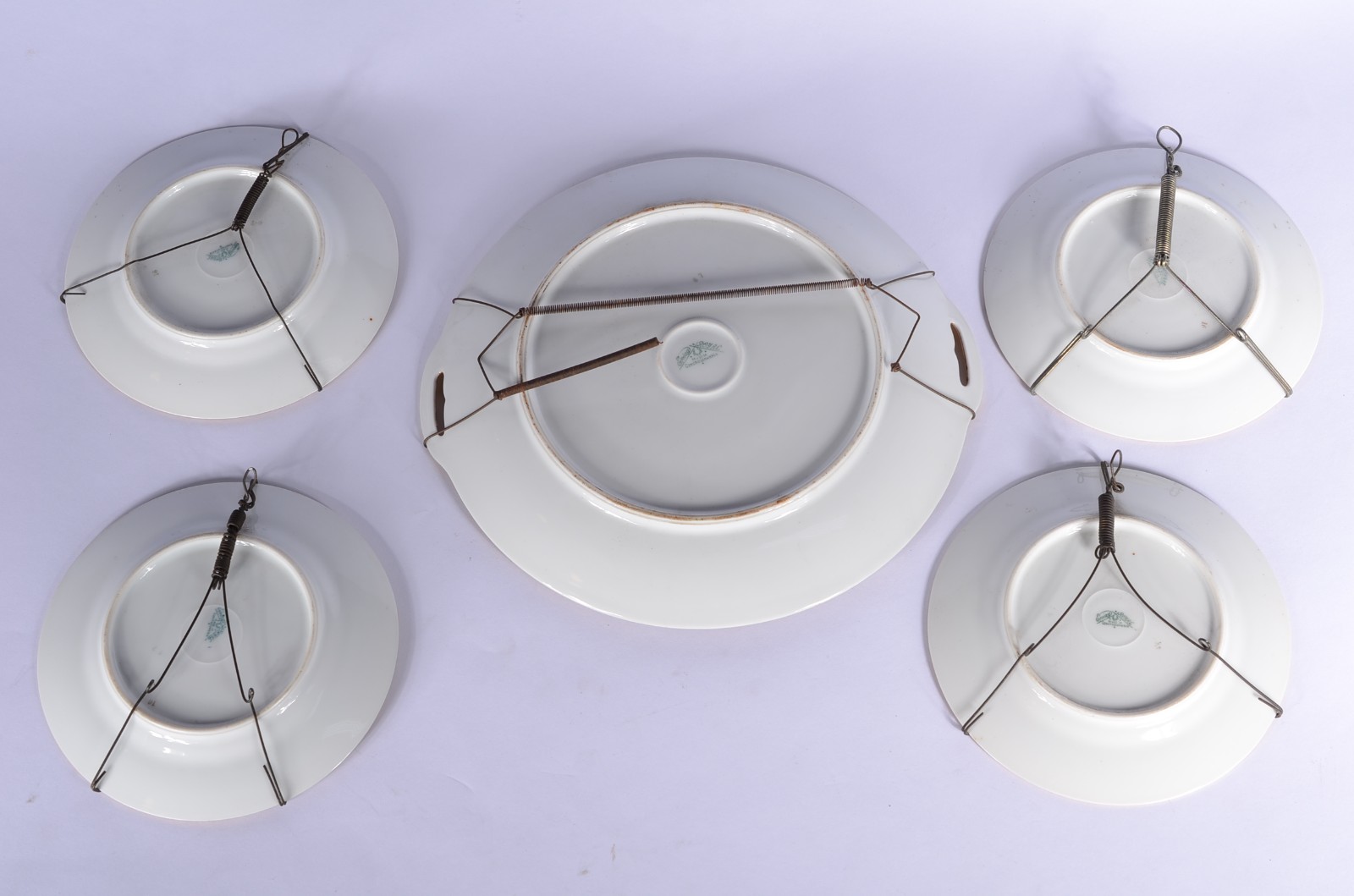 Conjunto para bolo de porcelana tcheca Epiag, sendo: prato grande e 4... - foto 8 de 9
