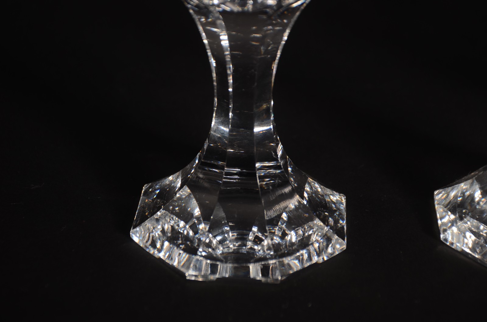 Serviço de cristal francês Arystal com bases oitavadas, composto de... - foto 3 de 7