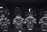 Arystal cristallerie,  - Serviço de cristal francês Arystal com bases oitavadas, composto de: 18 taças para água, 18 para vinho tinto, 18 para vinho branco e 20 flutes para ch