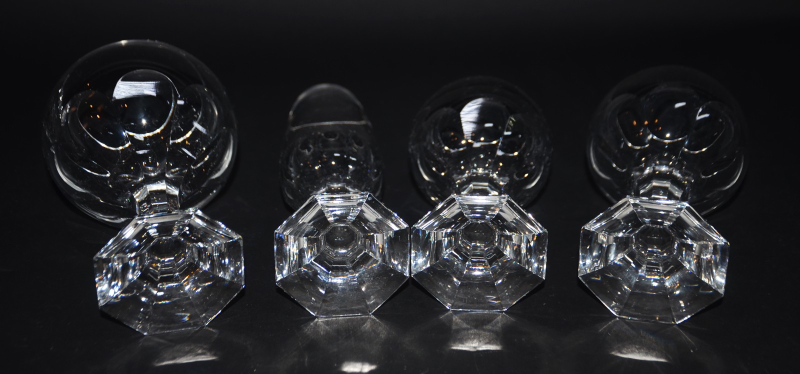 Serviço de cristal francês Arystal com bases oitavadas, composto de... - foto 7 de 7
