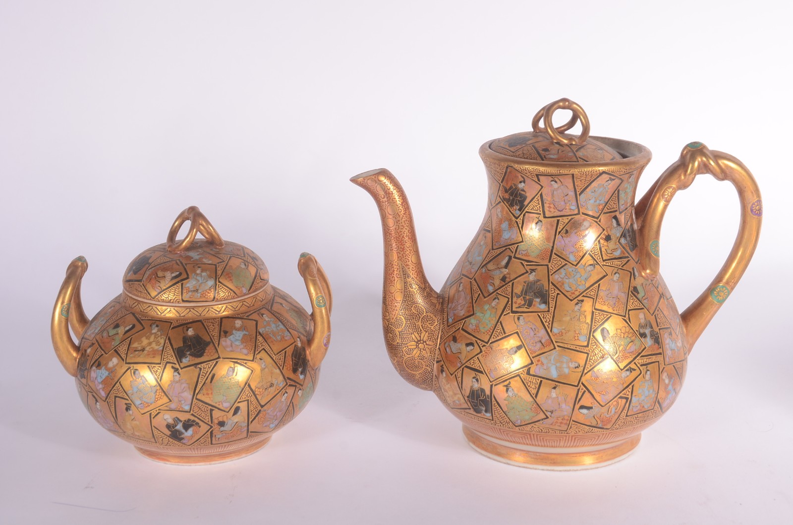 Conjunto para café de porcelana oriental, decorado com "fichas... - foto 3 de 11