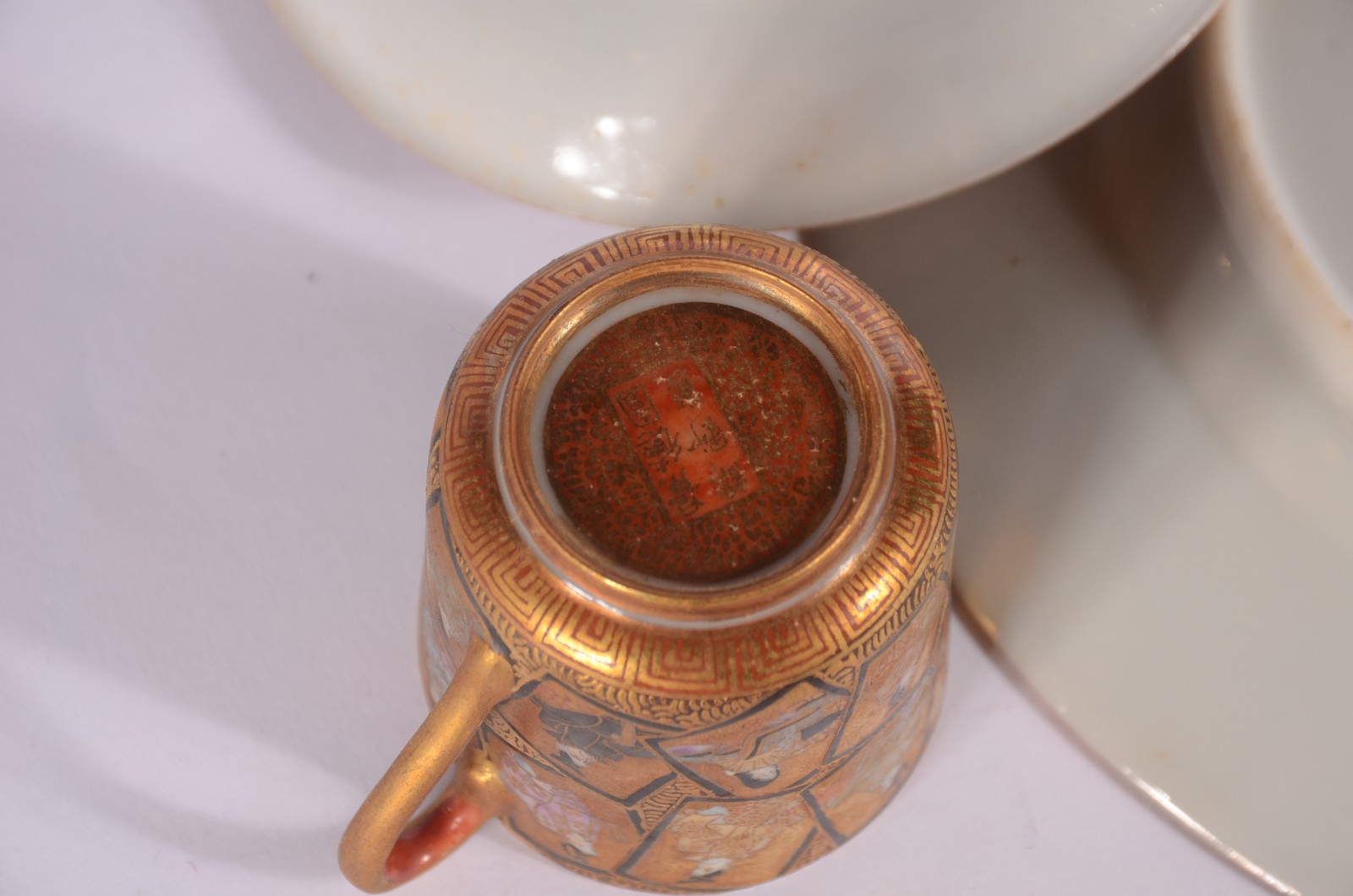 Conjunto para café de porcelana oriental, decorado com "fichas... - foto 11 de 11