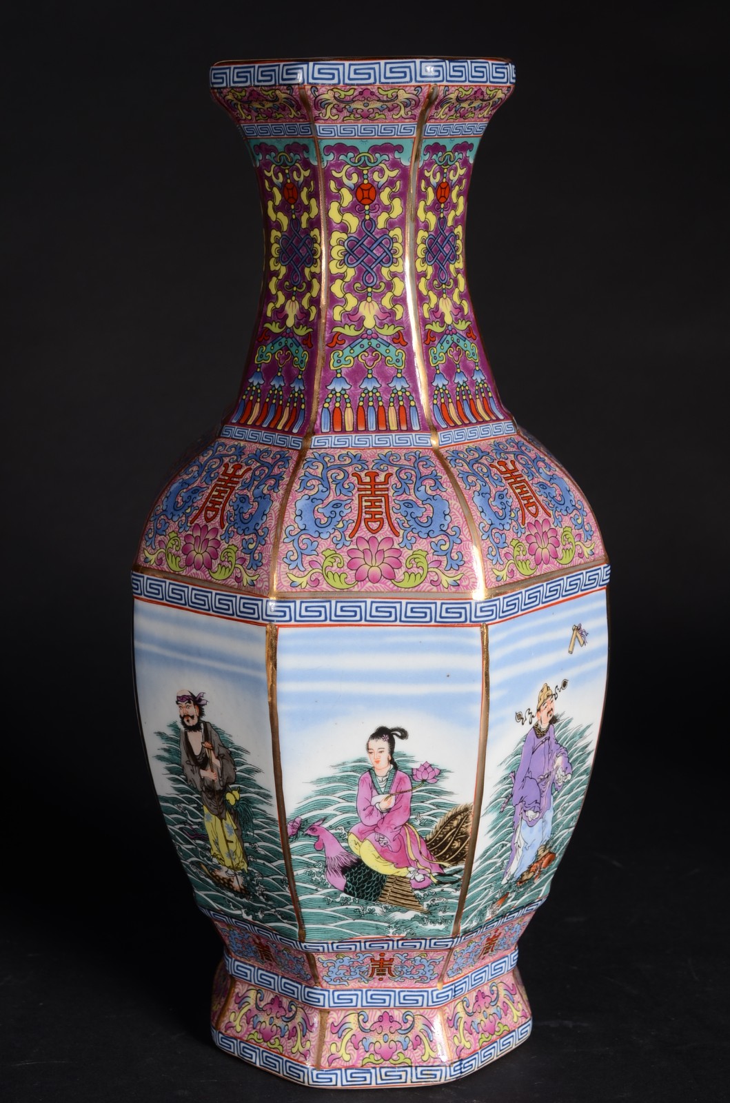 Vaso feitio oitavado de porcelana oriental. - foto 4 de 10