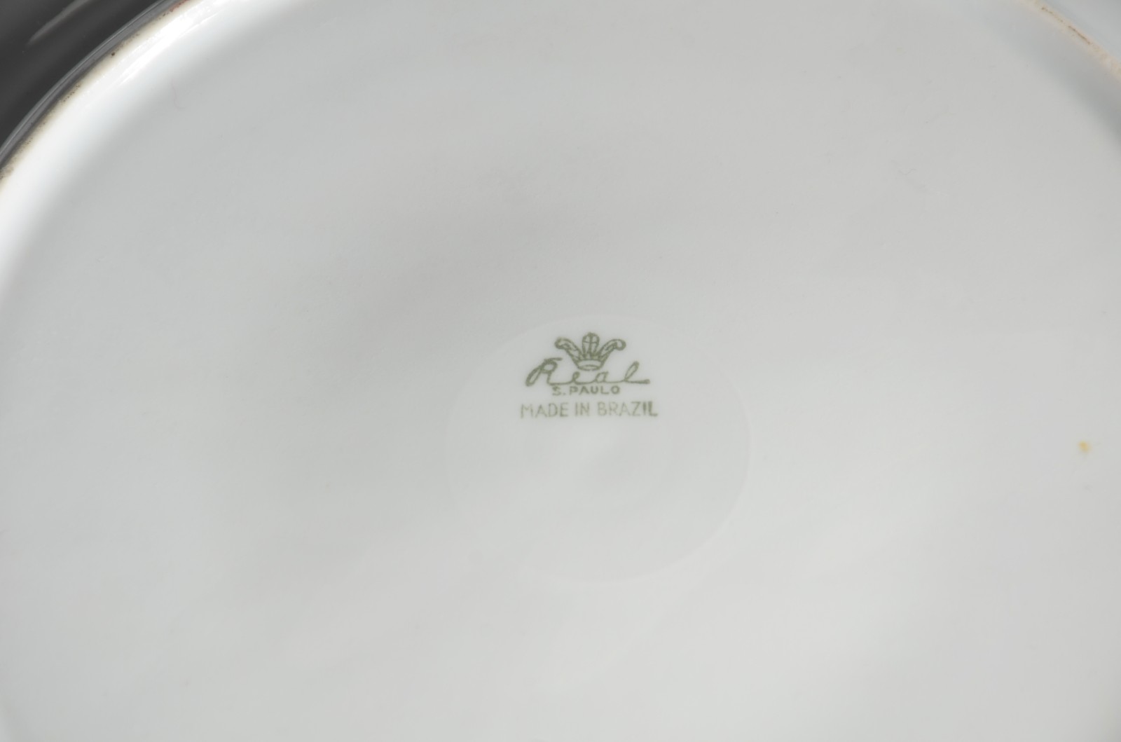 Serviço para peixe de porcelana Real, decorados com figuras em... - foto 9 de 10