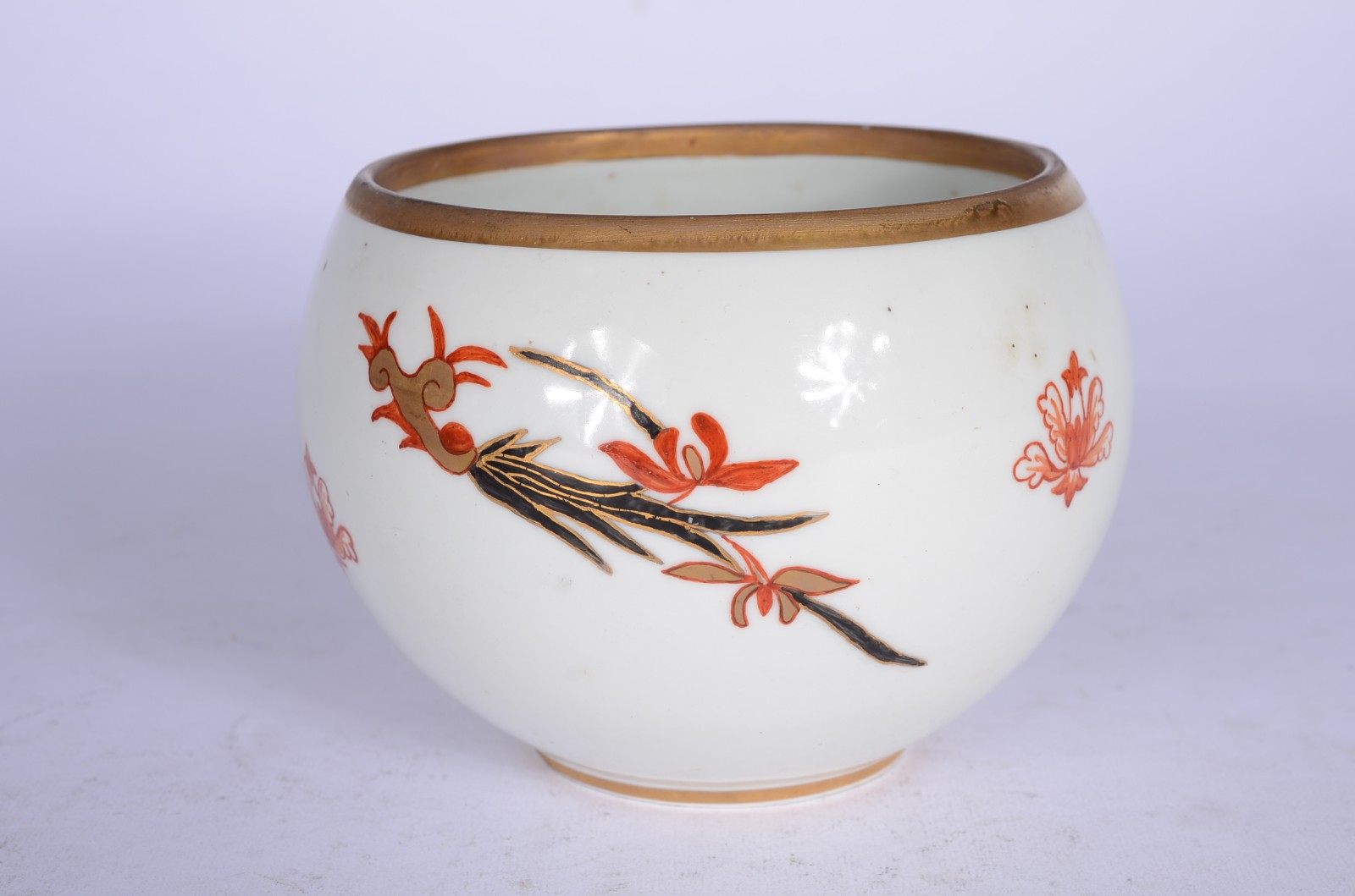 Parte de serviço de porcelana Mauá, composto de: 6 pratos rasos, 6... - foto 4 de 8