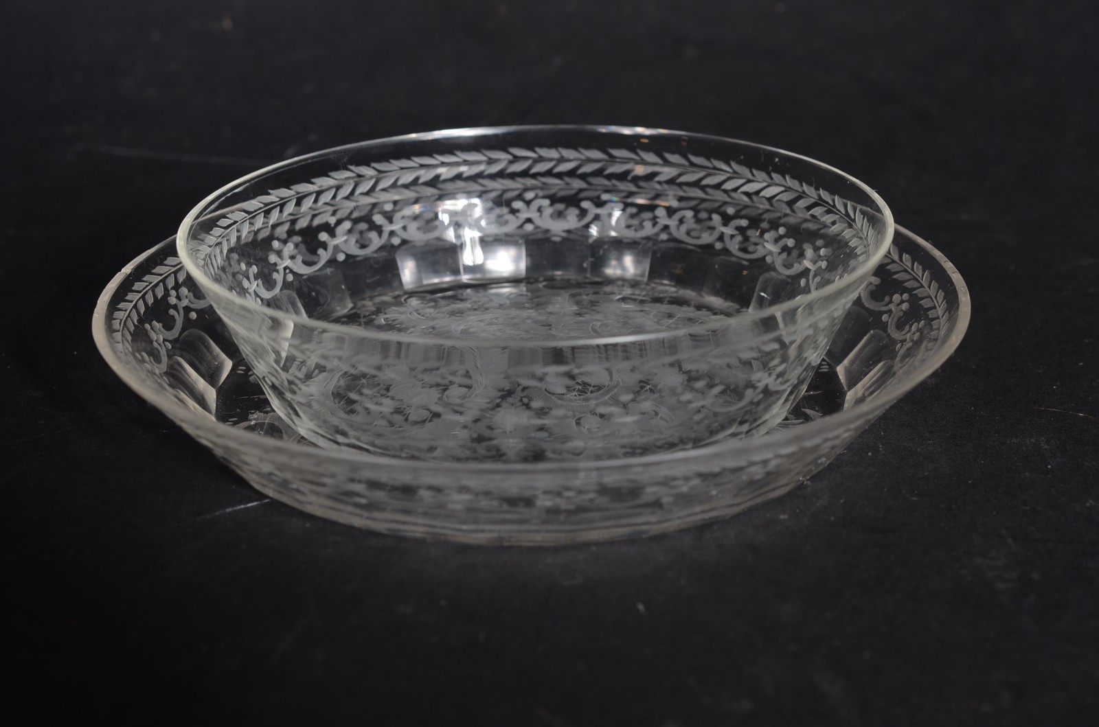 Conjunto com 9 lavandas com presentoir de cristal europeu lavrado. - foto 2 de 6