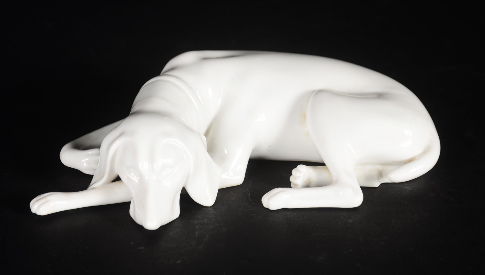 Diversas peças, sendo: Cobra em taxidermia, escultura de porcelana... - foto 7 de 11
