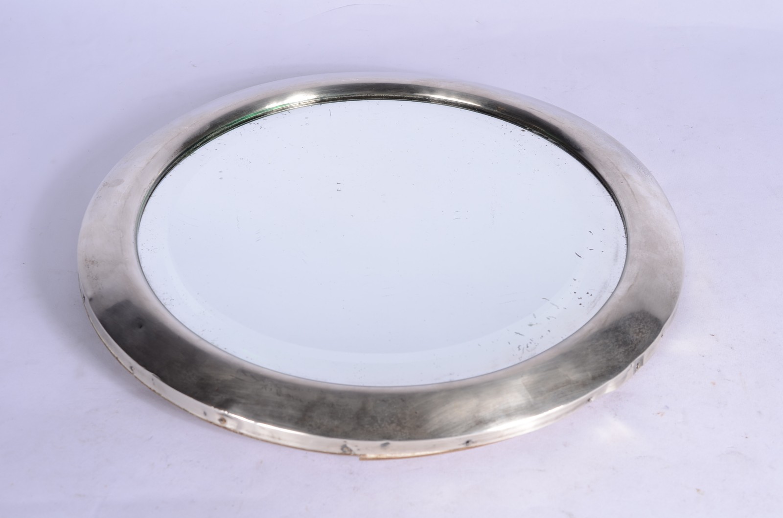 Espelho de mesa de cristal bisotado com borda de prata, feitio... - foto 1 de 6