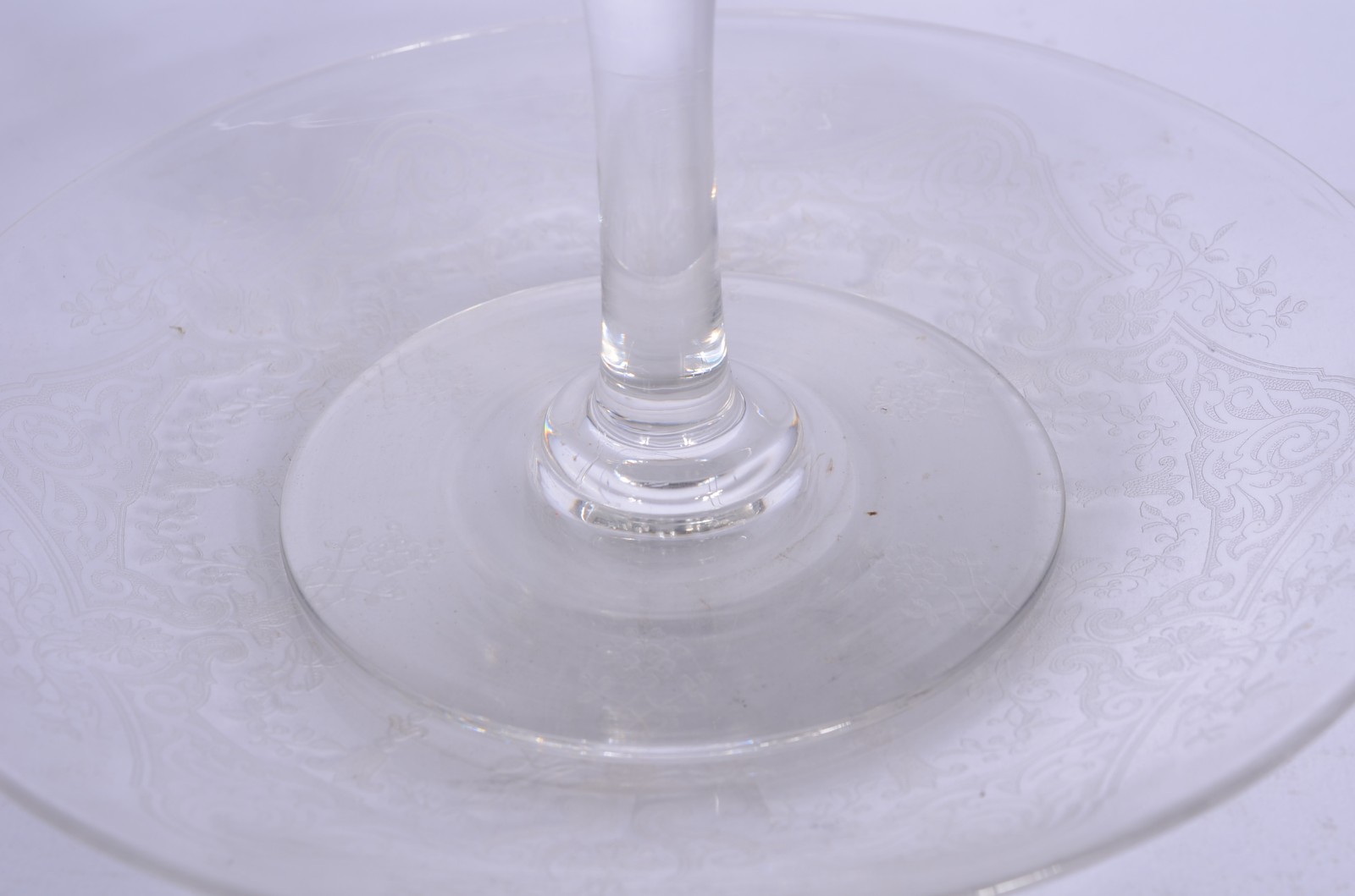 Compoteira com presentoir de cristal frances com guirlandas lavradas... - foto 5 de 8