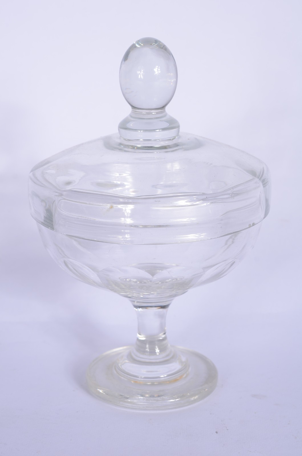 Quatro compoteiras de vidro/cristal diversos modelos. A maior com... - foto 3 de 11