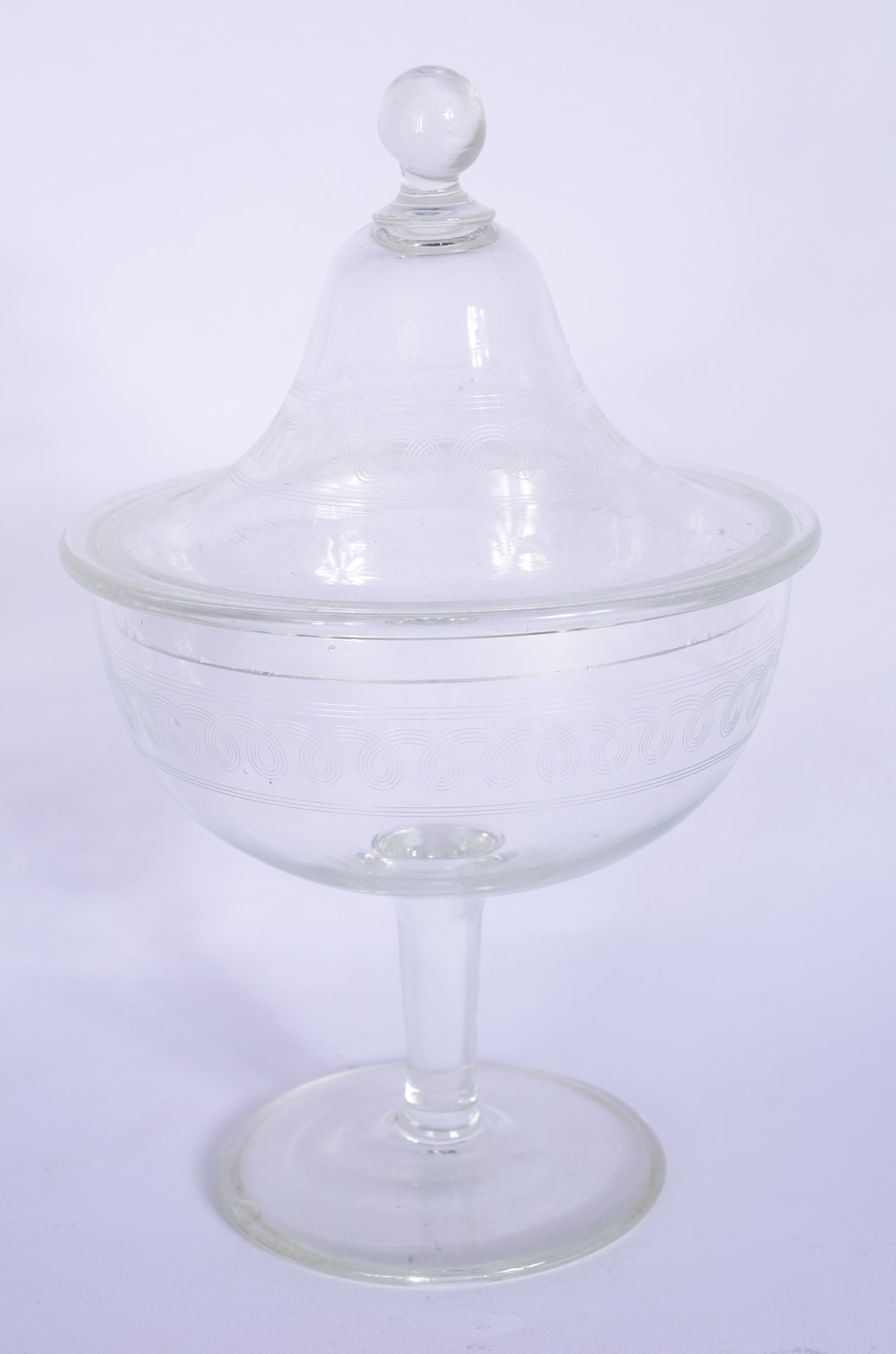 Quatro compoteiras de vidro/cristal diversos modelos. A maior com... - foto 5 de 11