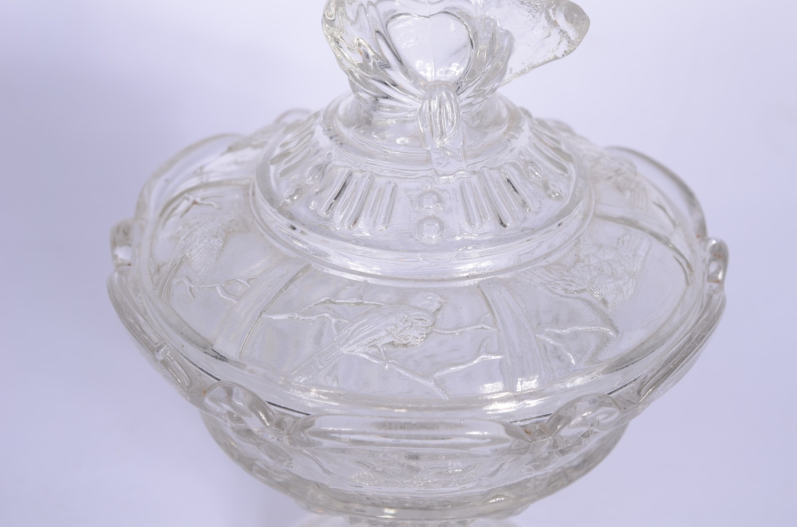 Quatro compoteiras de vidro/cristal diversos modelos. A maior com... - foto 9 de 11