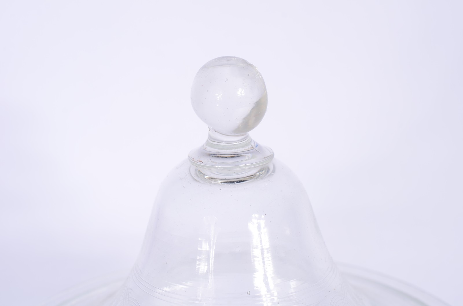 Quatro compoteiras de vidro/cristal diversos modelos. A maior com... - foto 11 de 11