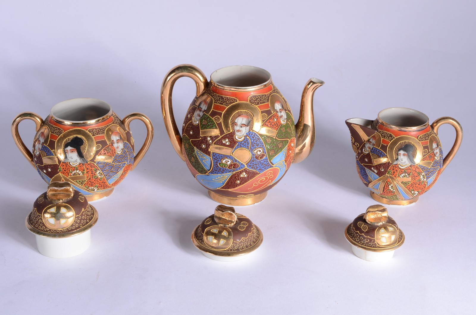 Serviço de porcelana oriental decorados ao gosto Satzuma, composto... - foto 9 de 11