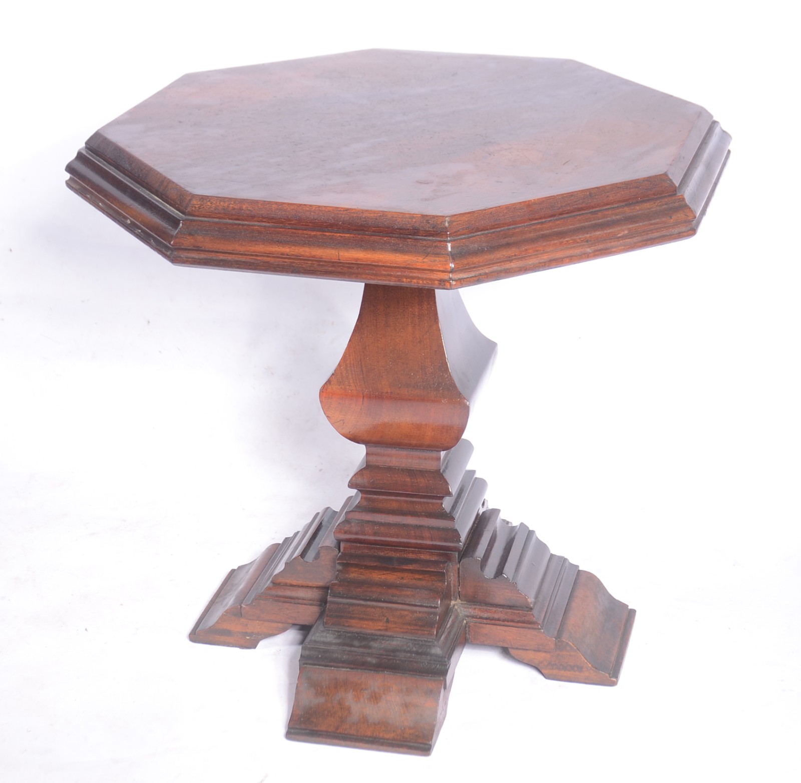 Conjunto de mesa de centro e par de laterais. de madeira nobre... - foto 9 de 9