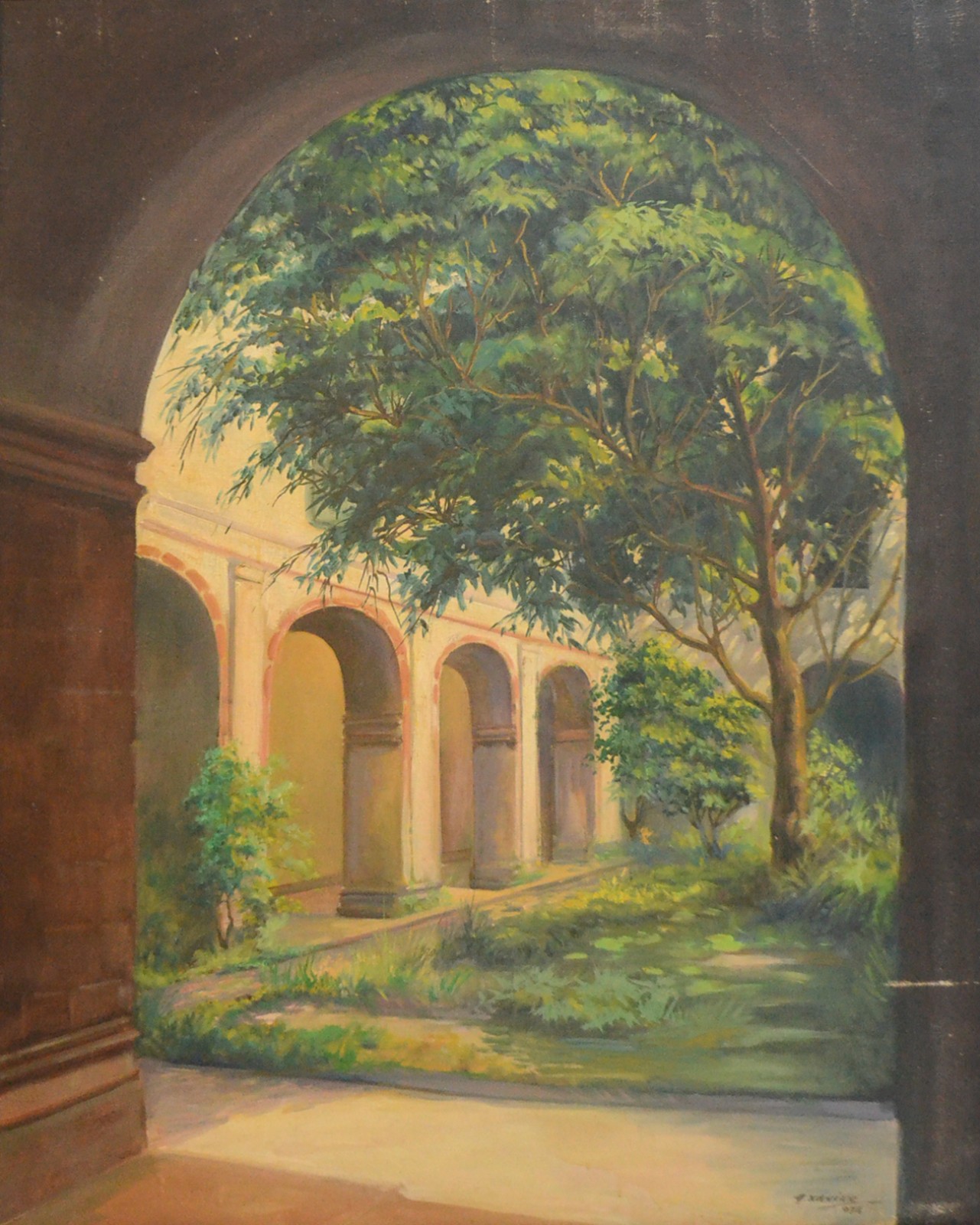Arcos e árvore - foto 1 de 7