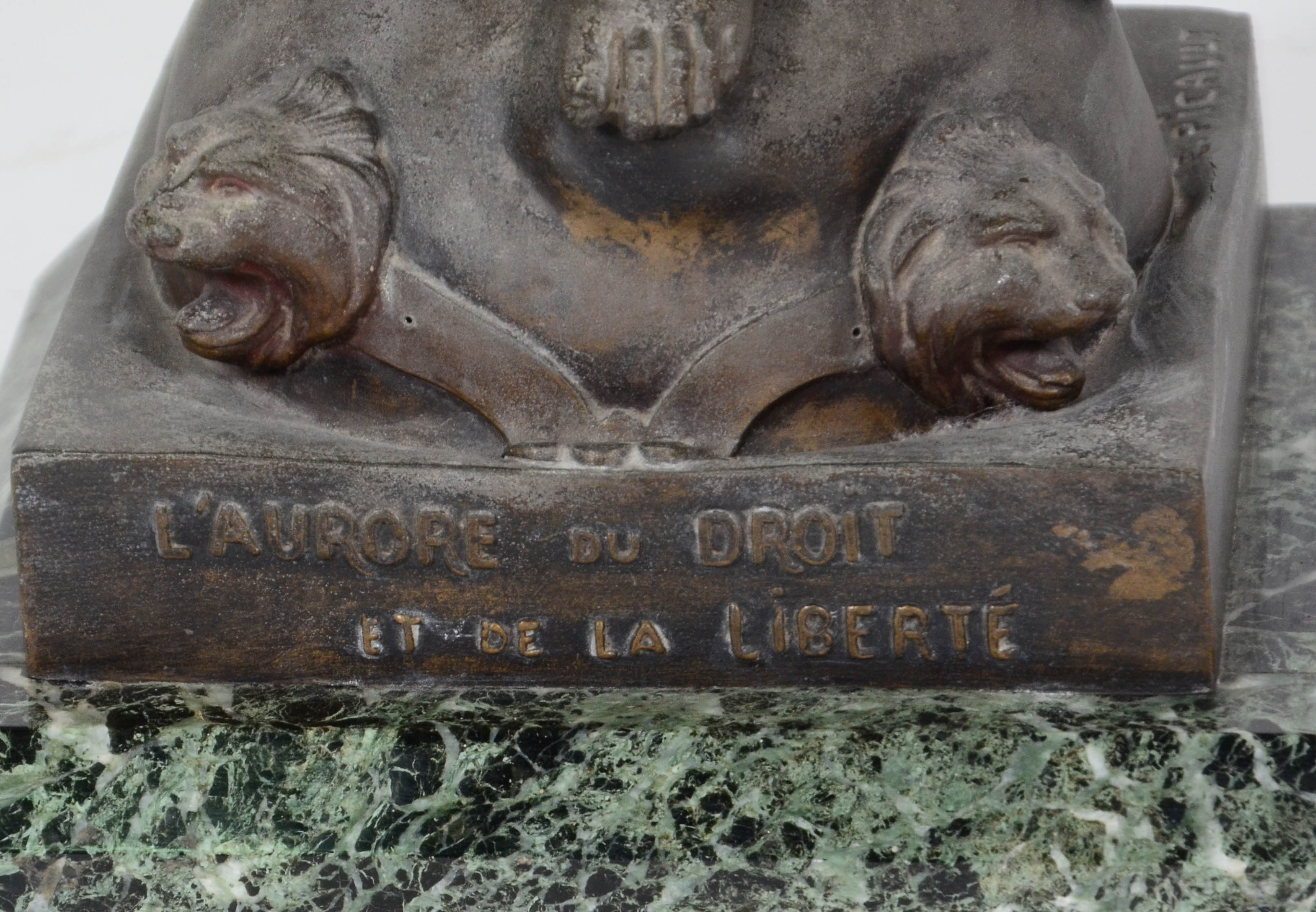 "L'Aurore du droit et de la liberté" - foto 4 de 5