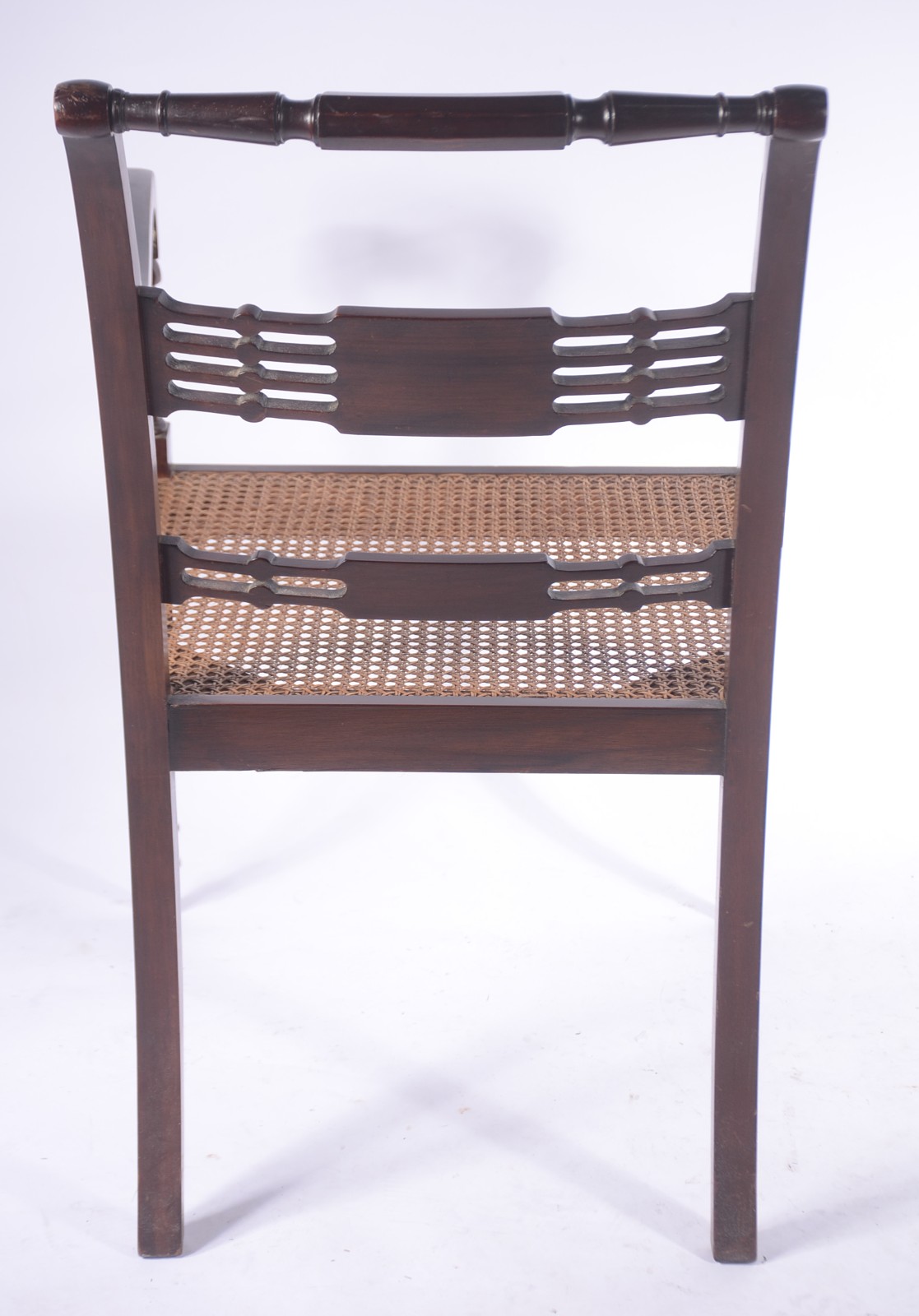 Mesa de escritório de madeira nobre, tampo forrado com curvim verde... - foto 11 de 11
