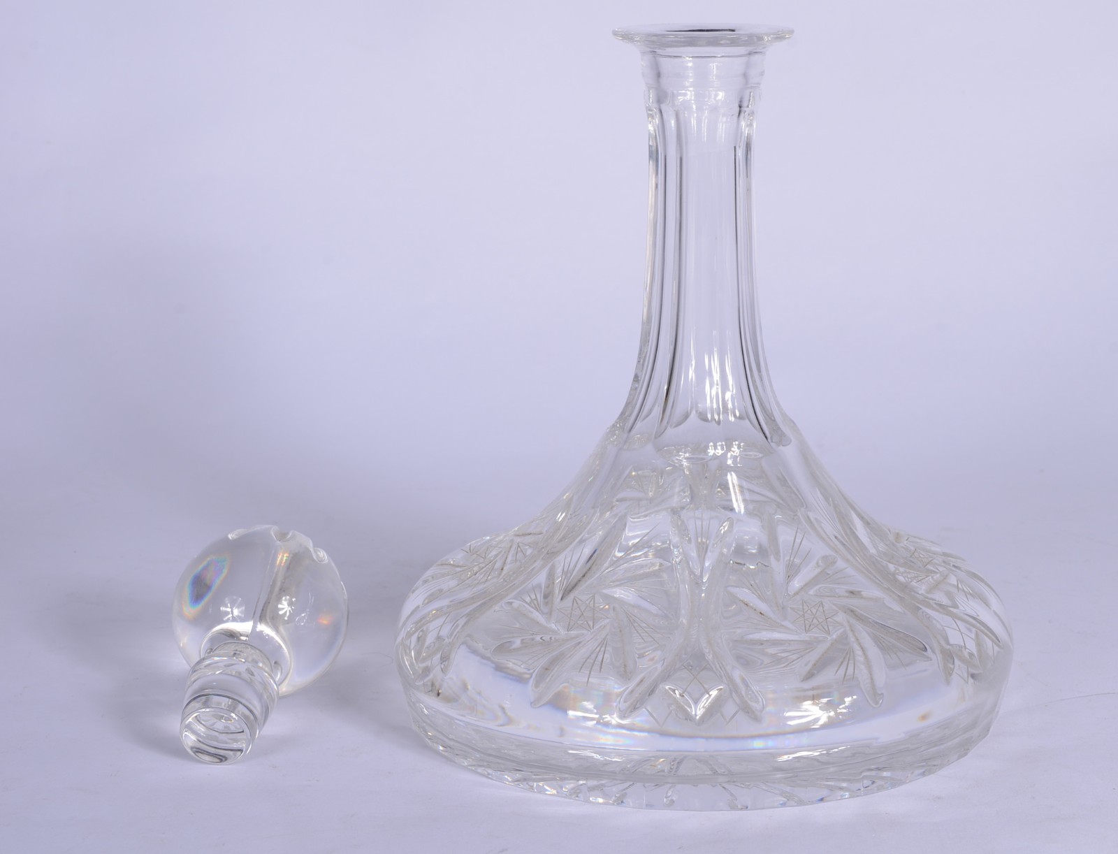Captain decanteur de cristal lapidado. - foto 4 de 6