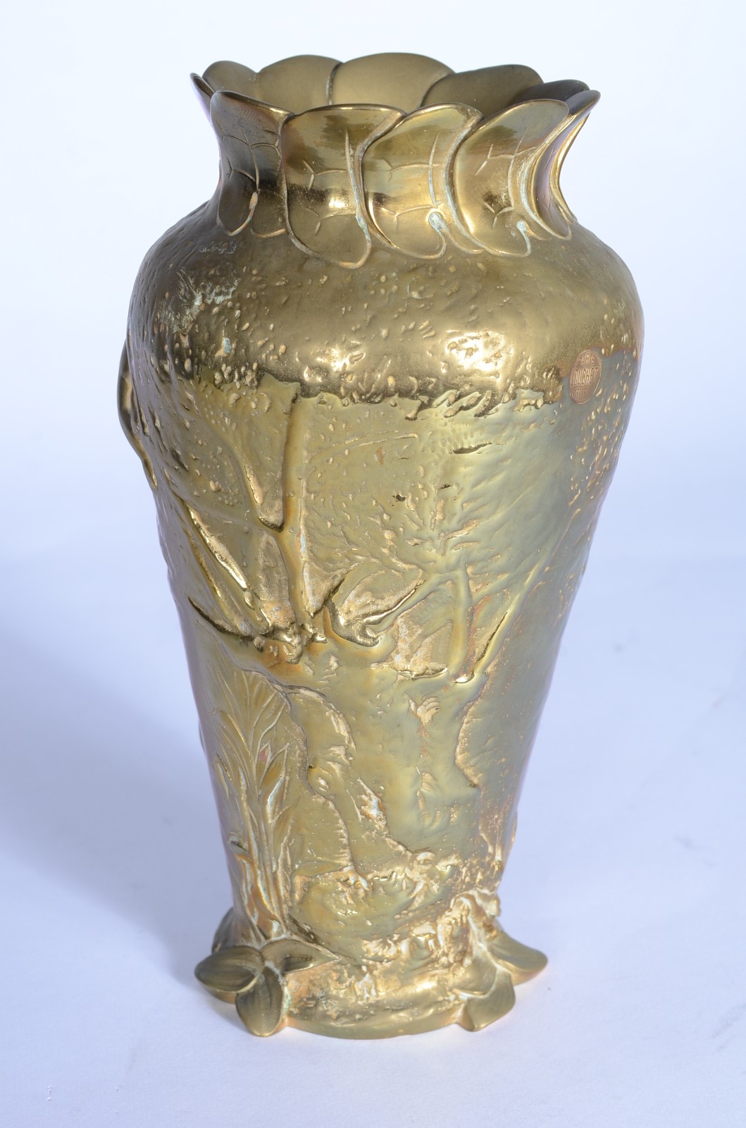Vaso de bronze dourado Art Nouveau, decorado com paisagem costeira... - foto 2 de 8