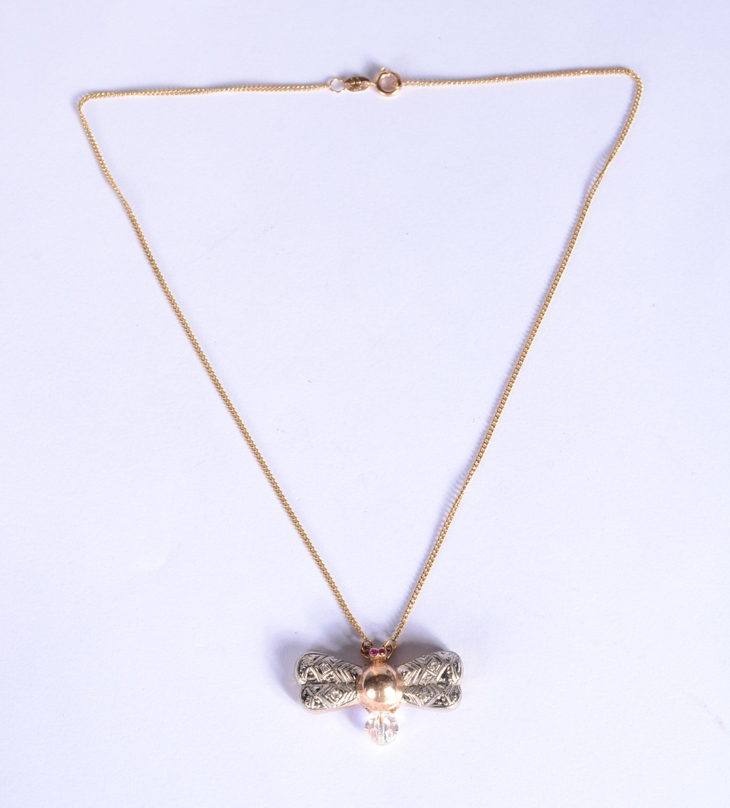Colar com pendente feitio abelha de ouro 18 k., malha grumet. (Por... - foto 2 de 6