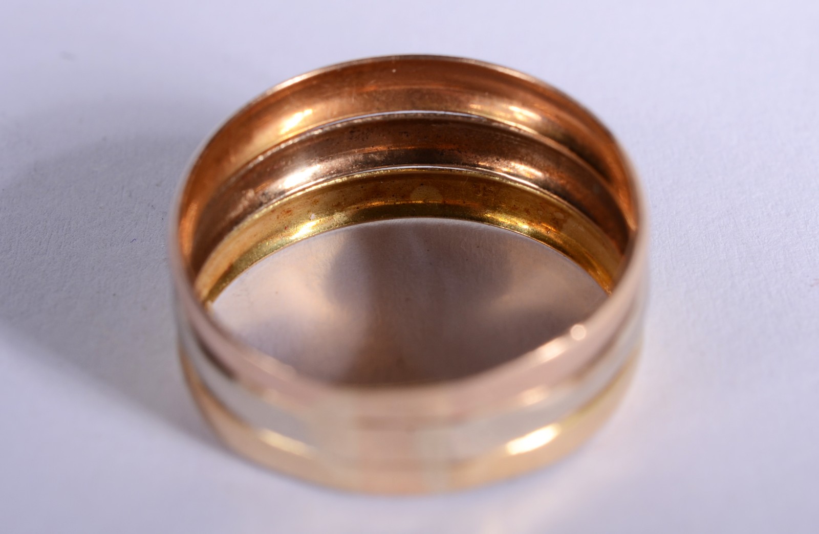 Anel de ouro 18 k., com 2 aros, aro 20/21. (Por motivos de segurança... - foto 2 de 4