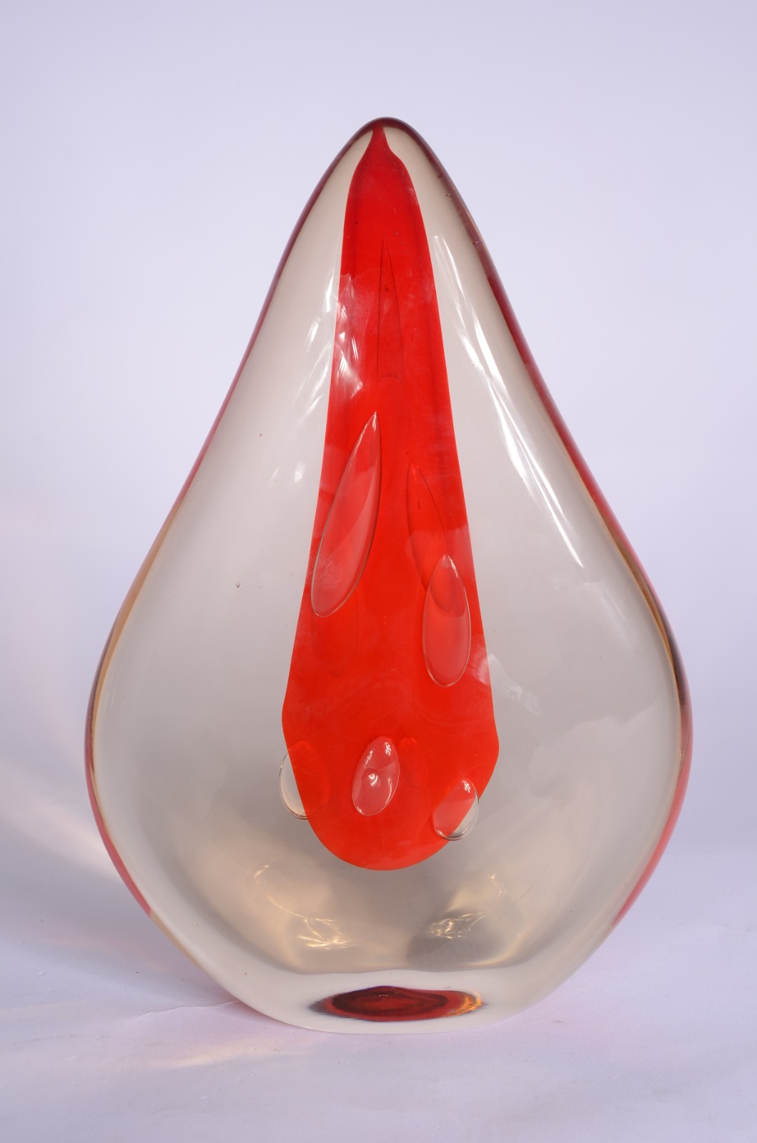 Peça decorativa de murano feitio gota. - foto 1 de 4