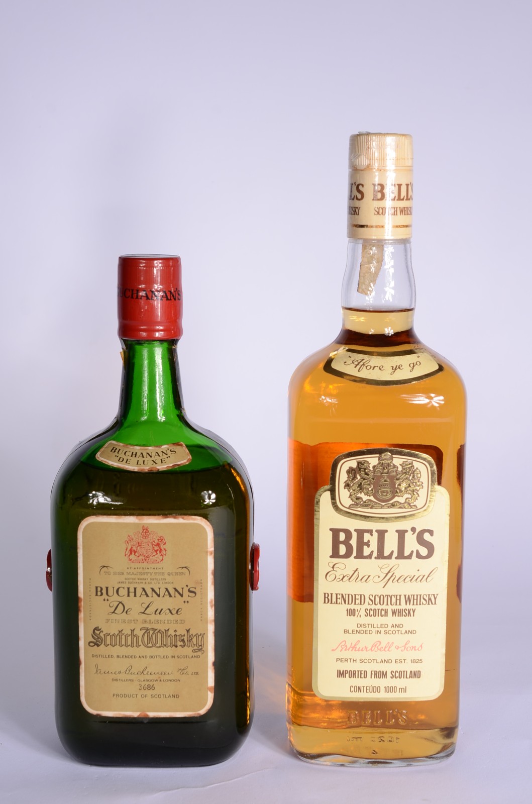 Duas garrafas de Whisky. - foto 1 de 8
