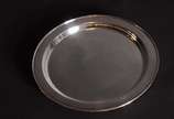 Saladeira de cristal com presentoir e colher. - Saladeira de cristal com presentoir e colher.