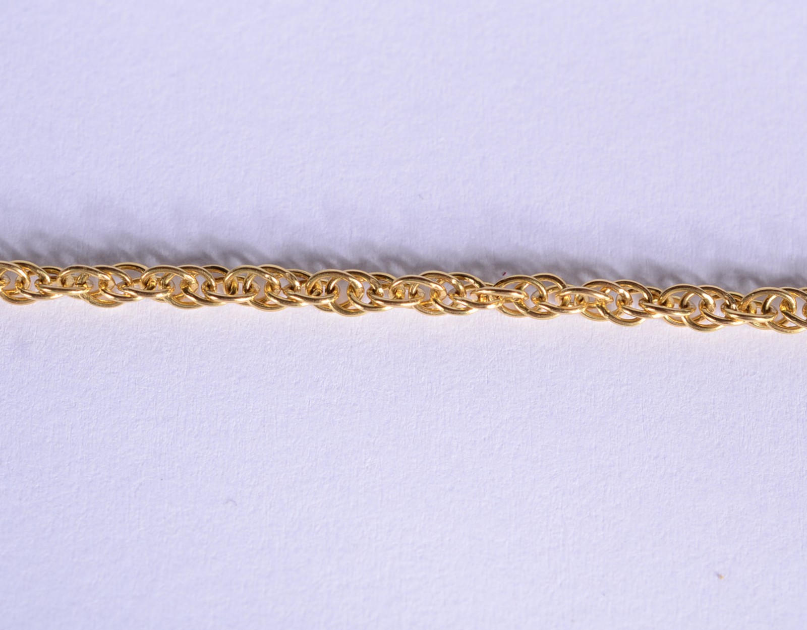 Colar de ouro 18 k., contraste 750mls, malha torcida. (Por motivos de... - foto 1 de 6
