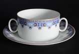 Porcelanas Renner (1937-1990),  - Serviço de jantar e café de porcelana Renner, composto de: 24 pratos rasos (1 bicado), 12 pratos fundos, 12 pratos de sobremesa, 12 taças para consome