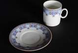 Porcelanas Renner (1937-1990),  - Serviço de jantar e café de porcelana Renner, composto de: 24 pratos rasos (1 bicado), 12 pratos fundos, 12 pratos de sobremesa, 12 taças para consome